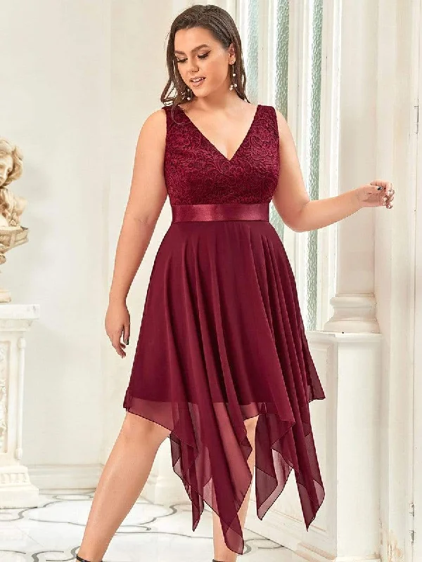 Plus Size Stunning V Neck Lace & Chiffon Prom Dress for Women