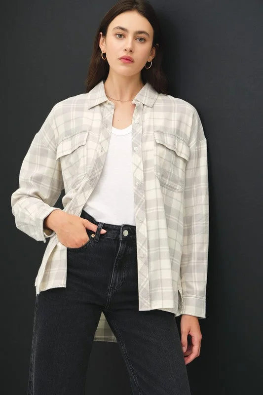 Floral Printed Women Long Sleeve Top for a Romantic LookLIVIA PLAID FLANNEL LONG SLEEVE BUTTON DOWN