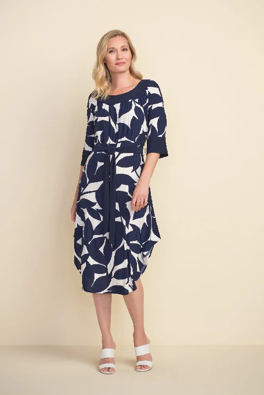 Plus - Size Women Sweater with a Flattering FitJoseph Ribkoff Big Leaf Print Dress