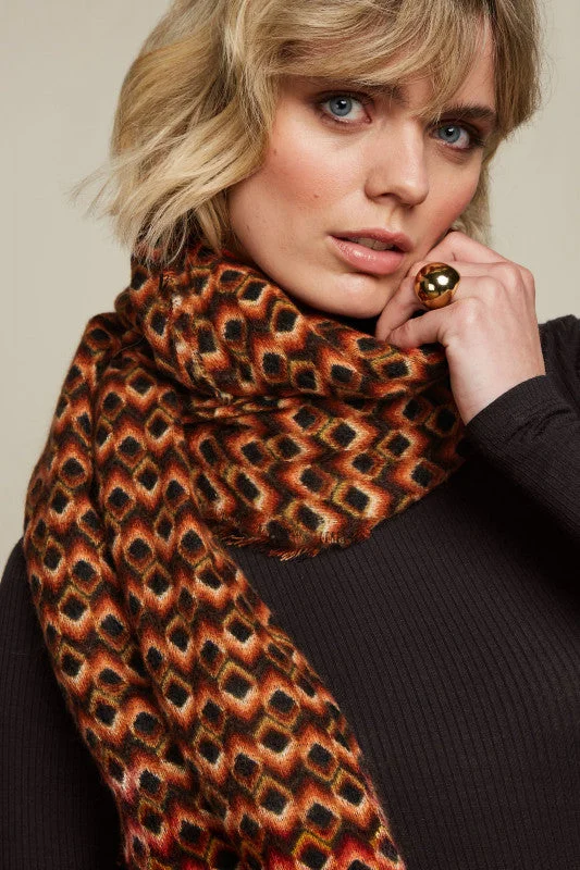 Hand - Knitted Women Sweater with Artisanal CharmKING LOUIE Ginger Orange Quentin Scarf