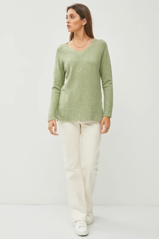 Cashmere Women Sweater with a Luxurious Soft TouchLight Olive V-Neck Basic Sweater