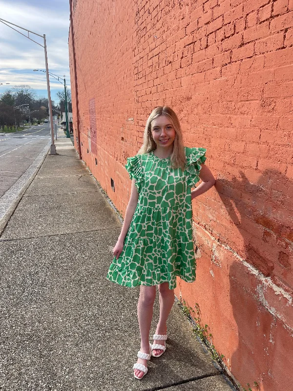 Mini Women Dress with a Short Hem for a Young and Trendy StyleGreen Giraffe Print Dress