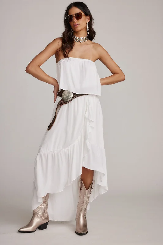 Off - the - Shoulder Women Dress for a Romantic and Feminine LookRosie White Strapless Dress