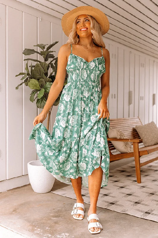 Shift Women Dress with a Simple and Classic Design for Everyday WearLovely Lagoon Floral Midi In Green