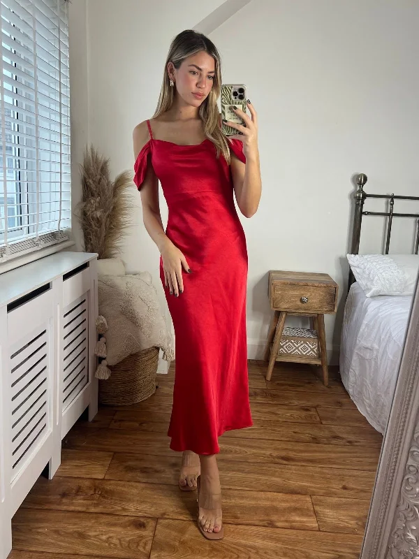 Shift Women Dress with a Simple and Classic Design for Everyday WearMelanie Cold Shoulder Midi Slip Dress / Red