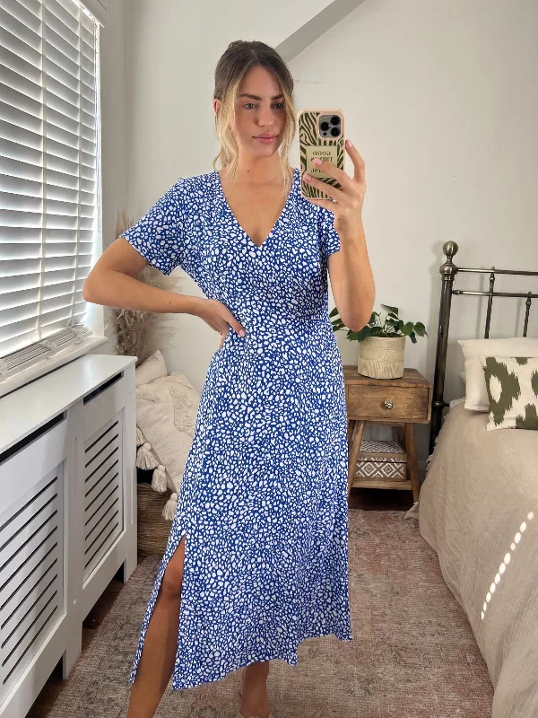 Sheath Women Dress with a Tailored Fit for a Professional LookWinnie V Neck Midi Dress /  Blue Spot