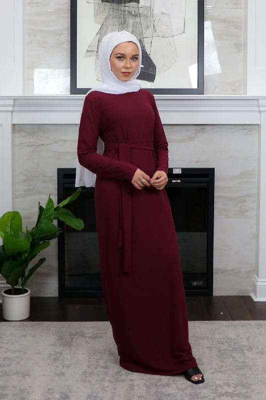 v neck women cardigan to elongate the necklineSheath Ribbed Maxi Dress - Maroon