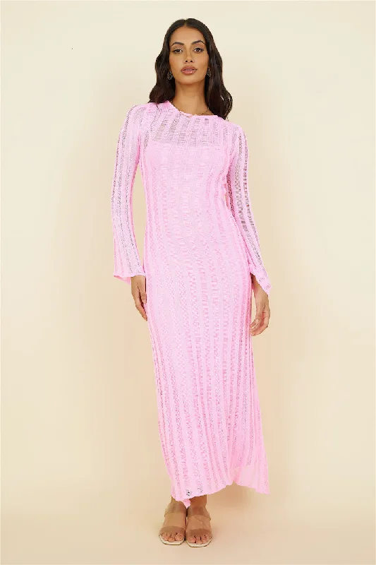 Long - Sleeve Women Dress in Velvet for a Luxurious Winter LookExploration Maxi Dress Pink