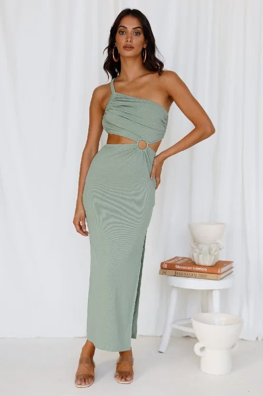 Mermaid - Style Women Dress with a Fitted Silhouette for Special OccasionsNorth Facing Sun Maxi Dress Green