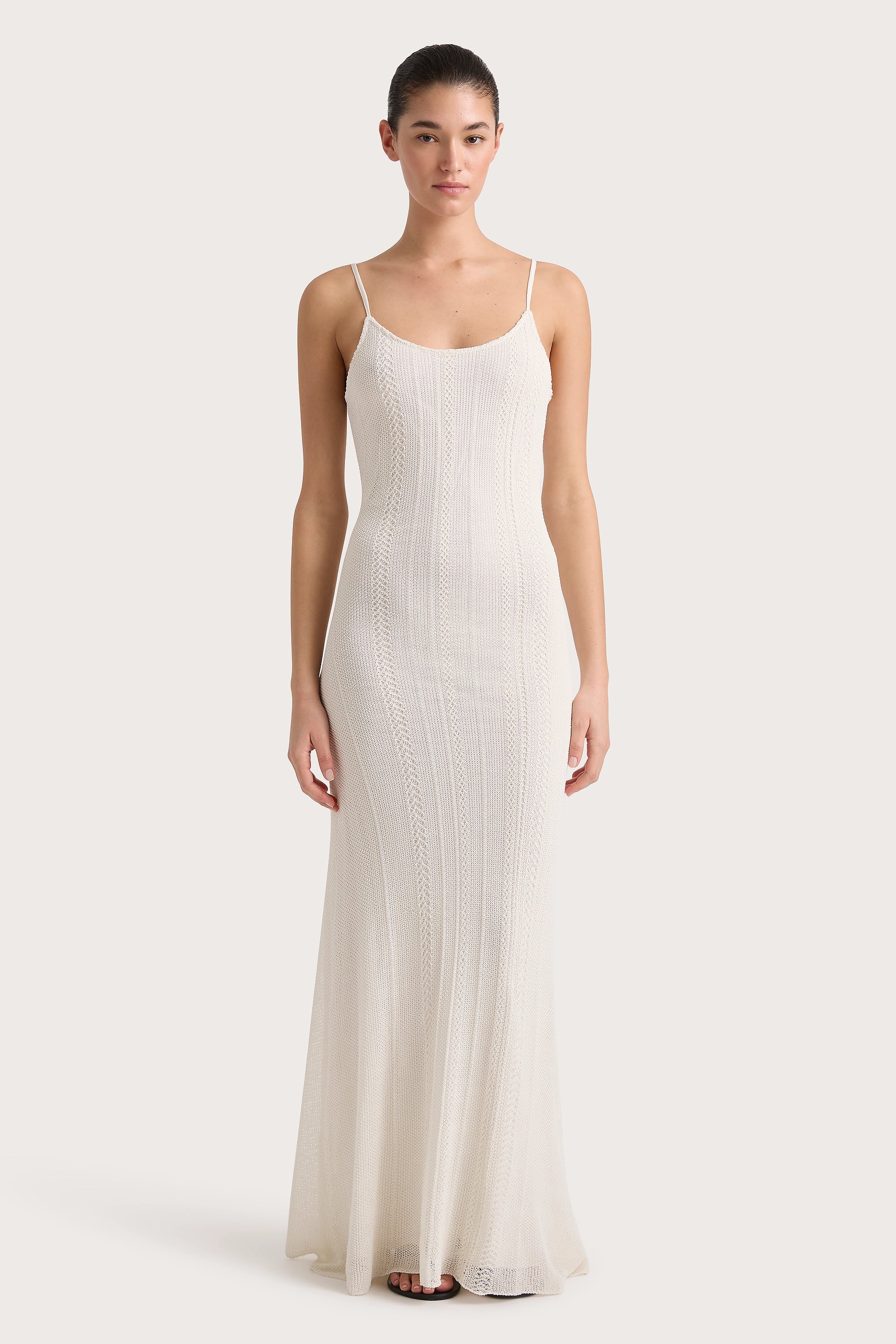 Shift Women Dress with a Simple and Classic Design for Everyday WearTreillis Maxi Dress White