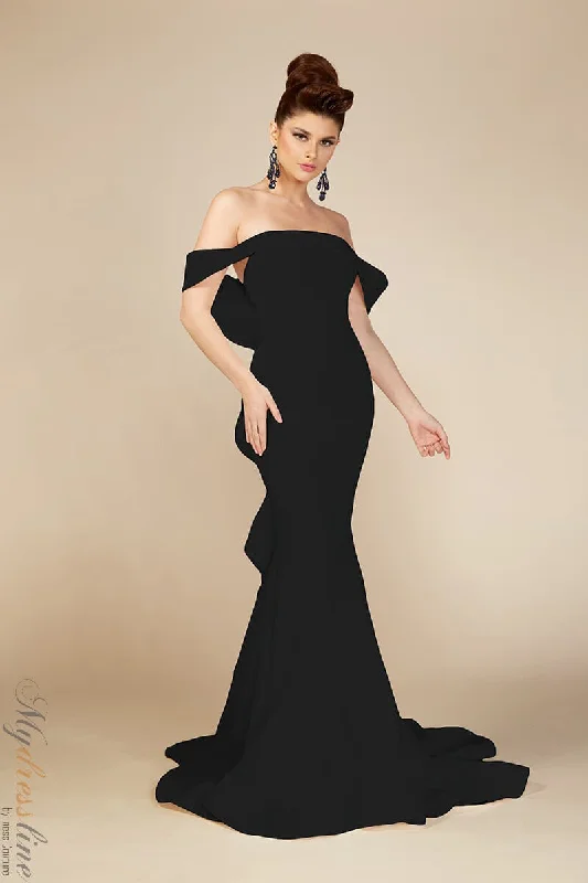 Pleated Women Dress with a Timeless and Elegant TextureMNM Couture N0145