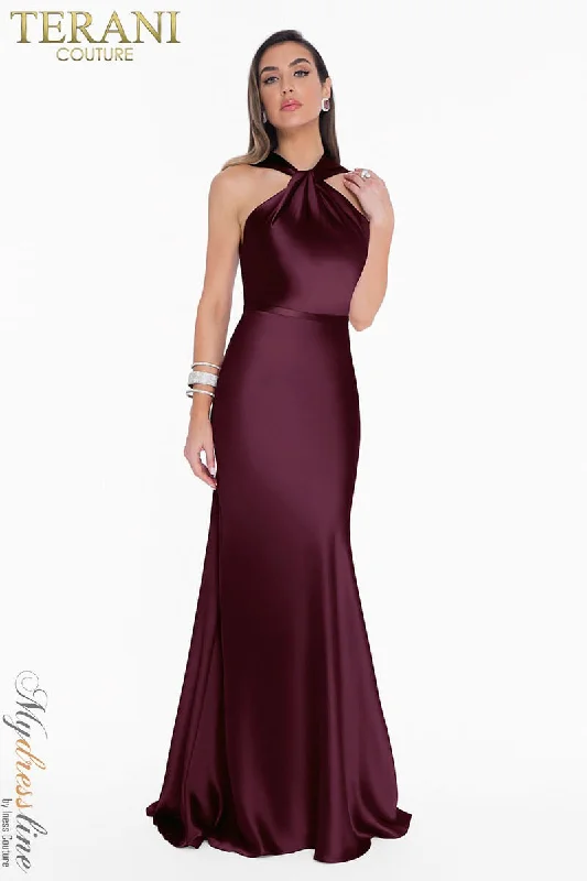 Plus Size Women Dress with a Flattering A - Line Cut for Comfort and StyleTerani Couture 1822E7286