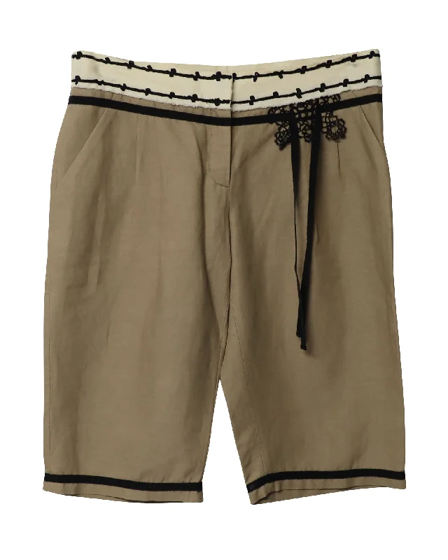 Solid Color Women Shorts in Bright Hues for a Bold StatementAlberta Ferretti Bermuda Shorts in Beige Linen