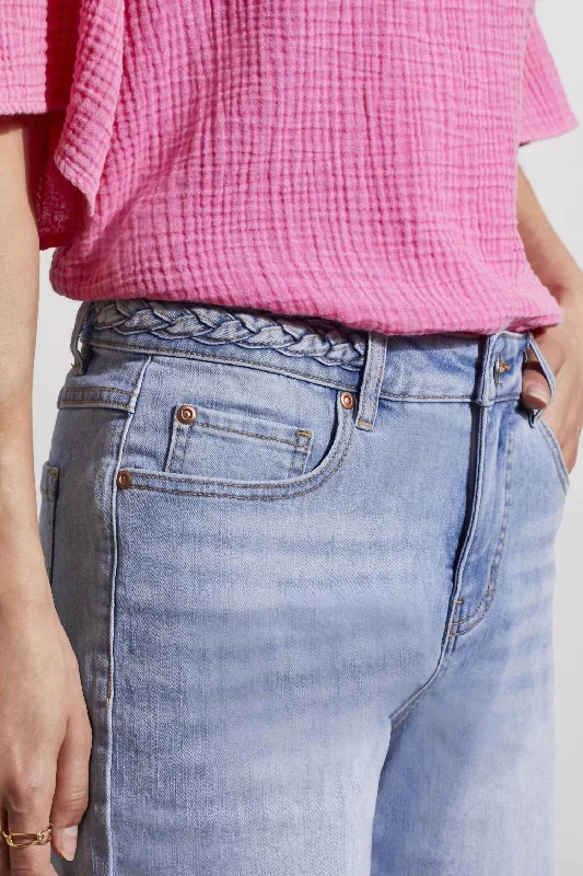 High - Waisted Women Shorts for a Retro and Flattering LookAudrey Girlfriend Classic Denim Short In Beach Wash