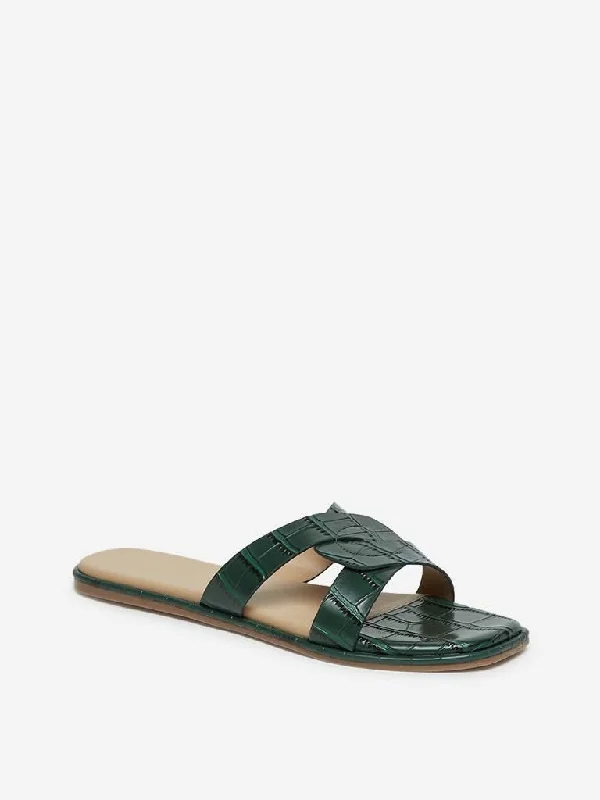 Printed Floral Women Shorts for a Summer - Ready StyleLUNA BLU Green Snake Textured Sandals Printed Floral Women Shorts for a Summer - Ready StyleLUNA BLU Green Snake Textured Sandals