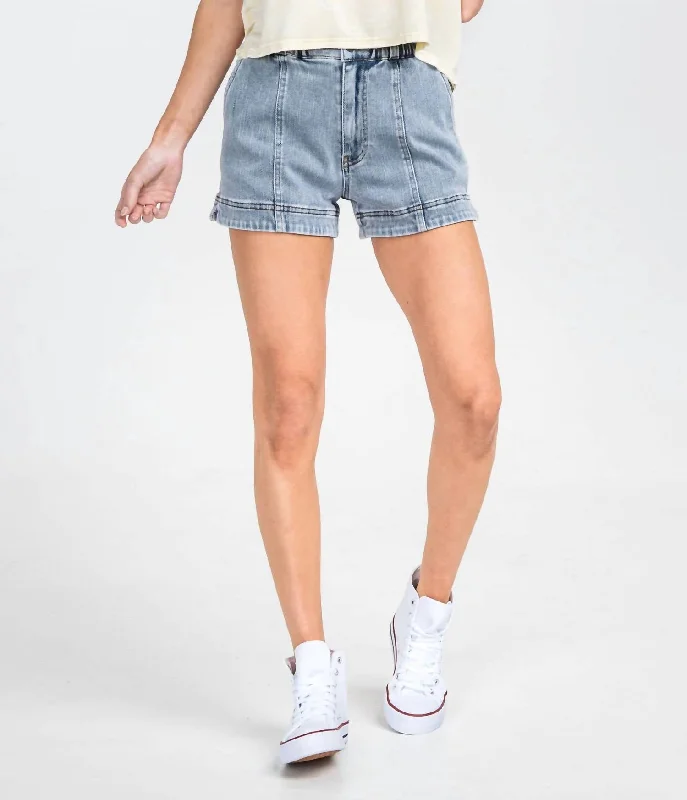 Jeanette Women Shorts with a Soft and Comfortable FeelNym 90S Knit Denim Shorts In Faded Denim