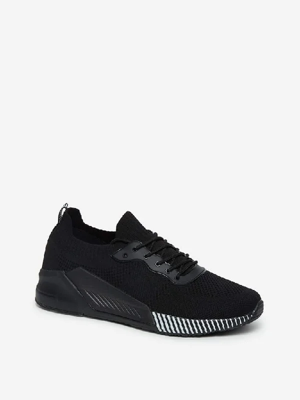 Cuffed Women Shorts for a Laid - Back and Trendy LookSOLEPLAY Black Knit Sneakers