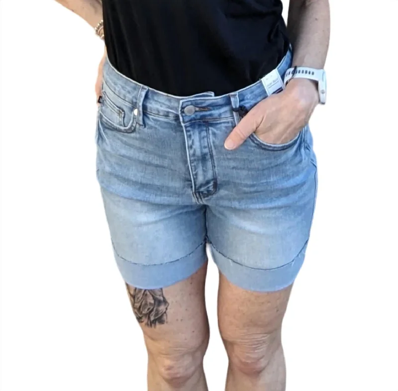 Cargo Women Shorts with Multiple Pockets for FunctionalityTummy Control Cool Denim Shorts In Light Wash